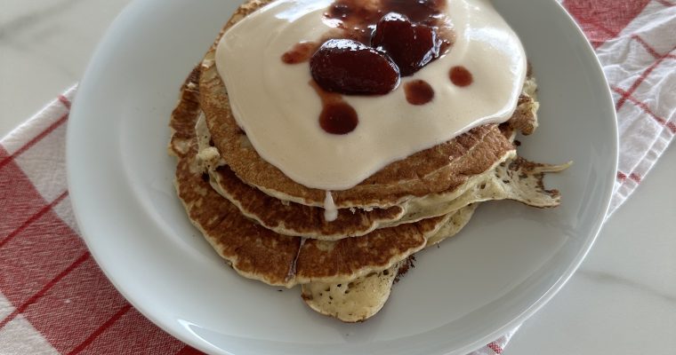 Cheesecakeli Çilekli Pancake
