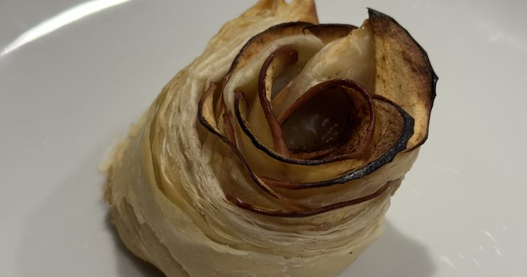 Elmalı Tarçınlı Milföy Roll